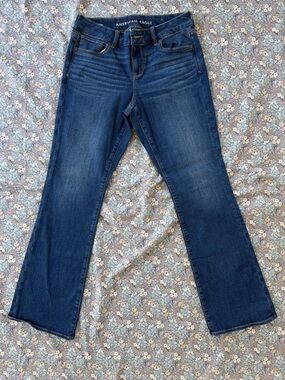 American Eagle Outfitters Women’s Dark Blue Flared Jeans